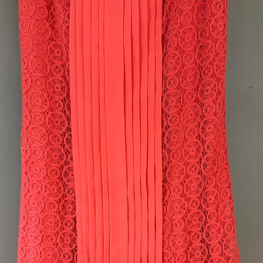 Vince Camuto Coral Lace Pleated Shift Dress Elegant Sleeveless Summer - Picture 5 of 9